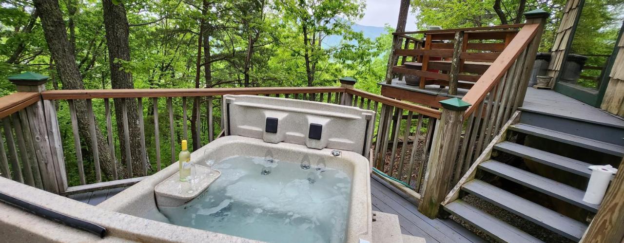 10 Miles Away From The Heart Of It All! Pigeon Forge Exterior foto